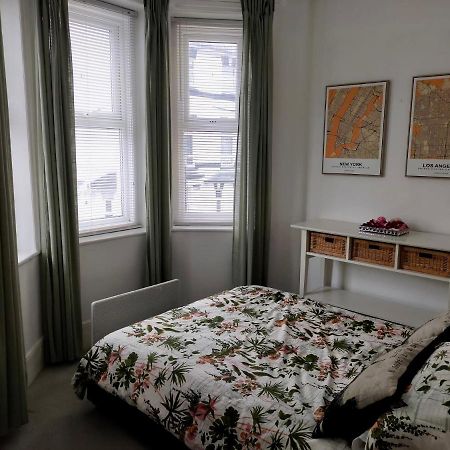 Entire Floor 2 Bedrooms On Westcliff 본머스 외부 사진