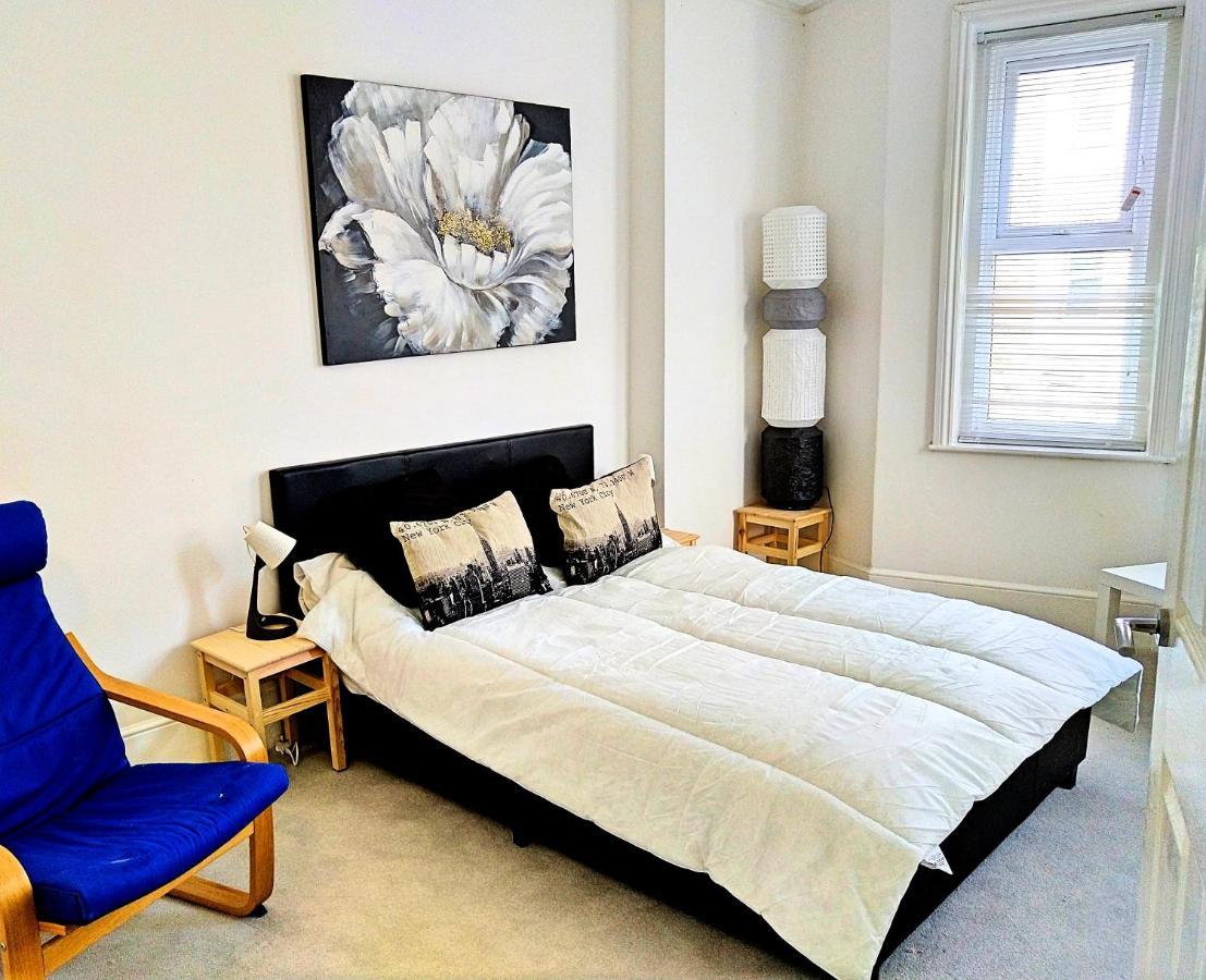 Entire Floor 2 Bedrooms On Westcliff 본머스 외부 사진