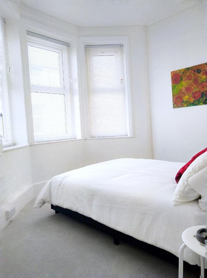 Entire Floor 2 Bedrooms On Westcliff 본머스 외부 사진