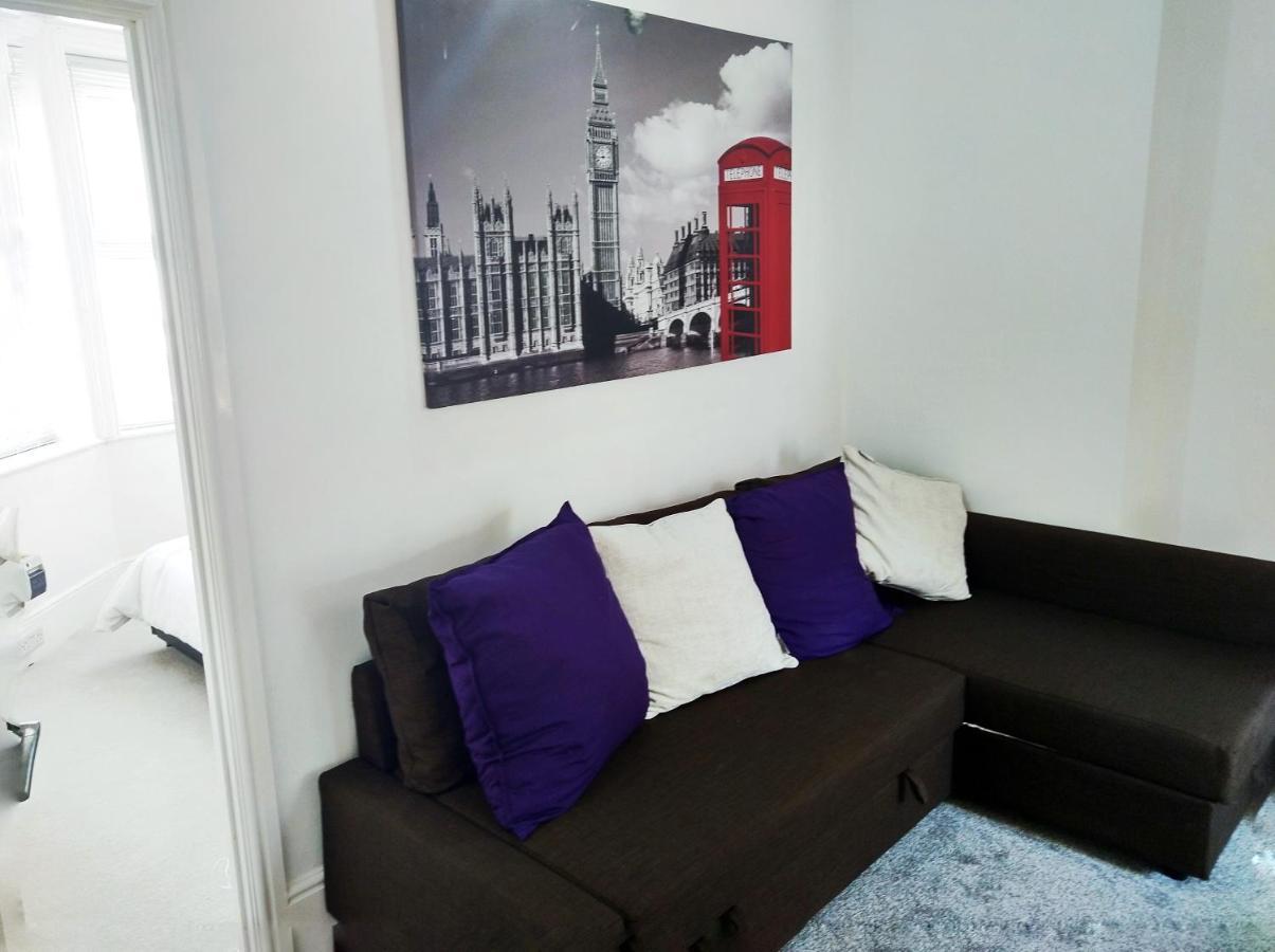 Entire Floor 2 Bedrooms On Westcliff 본머스 외부 사진